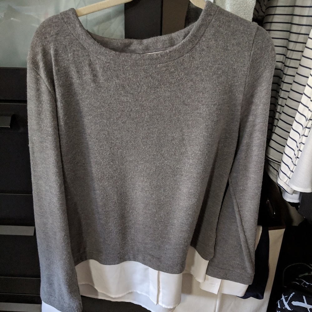 3 for $16 Elizabeth & Clarke size 10 sweater